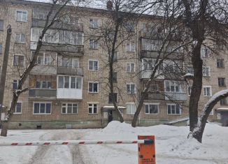 Продажа 2-ком. квартиры, 38.6 м2, Киров, улица Маклина, 46