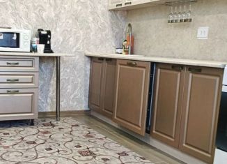 Продам 2-комнатную квартиру, 49 м2, Сочи, улица Роз, 50, микрорайон Центральный