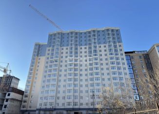 Продаю 2-комнатную квартиру, 72 м2, Махачкала, улица Времена Года, 7, ЖК Панорама