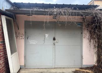 Продается гараж, 30 м2, поселок городского типа Массандра, улица 16 Апреля 1944 года, 13Б