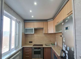 Продается трехкомнатная квартира, 49 м2, Алтайский край, улица Федоренко, 14