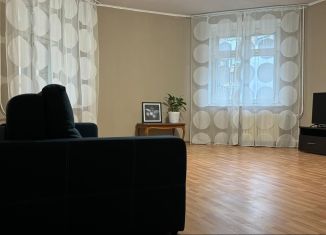 Сдается в аренду 2-ком. квартира, 70 м2, Татарстан, улица Четаева, 4