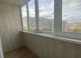 Сдам 2-ком. квартиру, 50 м2, Челябинск, улица Хохрякова, 22