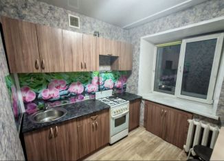 Сдаю 1-комнатную квартиру, 34 м2, Абакан, улица Ломоносова, 14