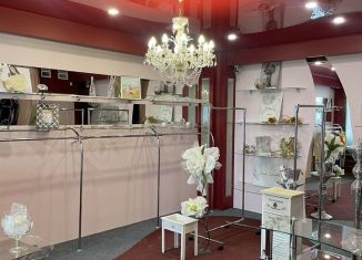 Продажа торговой площади, 32 м2, Тольятти, улица Гагарина, 2