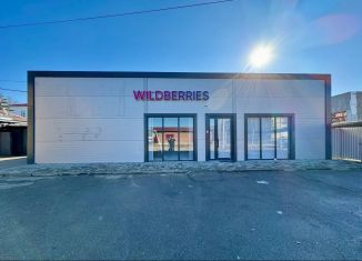 Продается помещение свободного назначения, 215 м2, Апшеронск, улица Спорта, 63В