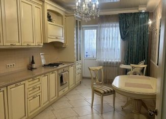 Продается трехкомнатная квартира, 84.1 м2, Энгельс, Степная улица, 55А