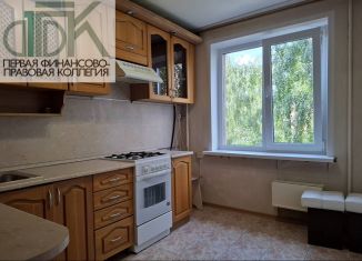 Продам трехкомнатную квартиру, 63 м2, Арзамас, Молокозаводская улица, 67