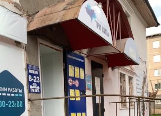 Продаю торговую площадь, 69 м2, Каменск-Уральский, Парковая улица, 17