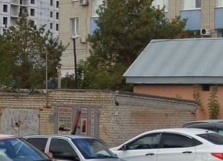 Продается гараж, 18 м2, Энгельс, площадь Ленина