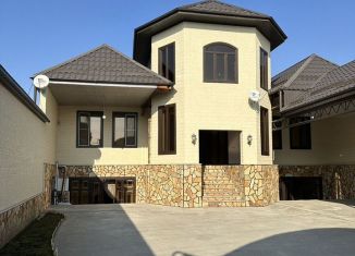 Продажа дома, 450 м2, Шали, улица Академика Хамзата Исмаиловича Ибрагимова, 66