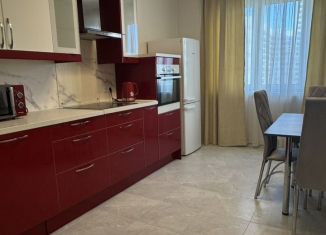 Сдача в аренду 3-ком. квартиры, 82 м2, Москва, улица Генерала Белова, 28к1, метро Красногвардейская