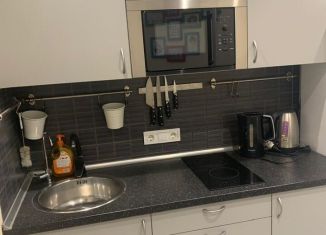 Сдаю 2-ком. квартиру, 46 м2, Москва, улица Пестеля, 8, улица Пестеля