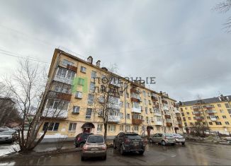 Продается двухкомнатная квартира, 42 м2, Вологда, улица Карла Маркса, 1