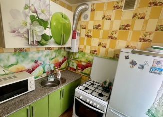 Продается 2-ком. квартира, 45.3 м2, Астраханская область, улица Софьи Перовской, 107