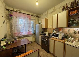 Продам 2-ком. квартиру, 51 м2, Мурманская область, улица Зиновьева, 26