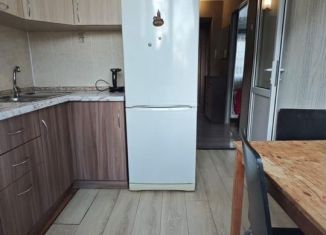 Продам 5-комнатную квартиру, 32 м2, Краснодар, Азовская улица, 13