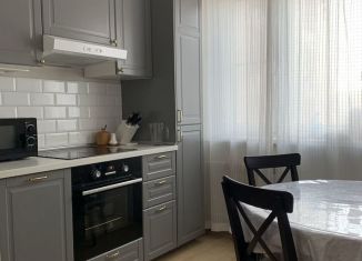 Продам 2-комнатную квартиру, 51 м2, Москва, Новоорловская улица, 16, метро Боровское шоссе