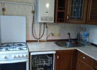 Продам 2-комнатную квартиру, 51 м2, Новочеркасск, Гвардейская улица, 11