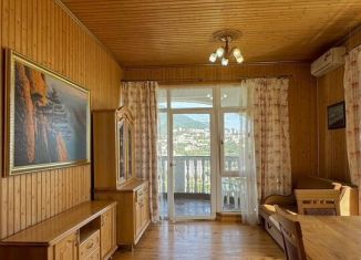 Продам 2-комнатную квартиру, 103.3 м2, Ялта, Загородная улица, 17А, ЖК Дарсан-Палас