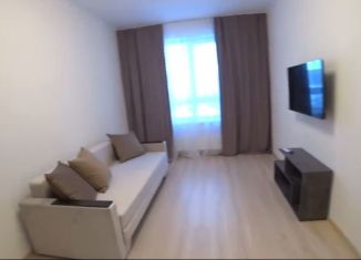 Продам 1-ком. квартиру, 42 м2, Тюмень, улица Андрея Бушуева, 4