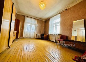 Продается 3-ком. квартира, 72 м2, Челябинск, улица Энтузиастов, 38