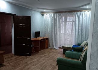 Сдается 3-ком. квартира, 90 м2, Кстово, улица Талалушкина, 11