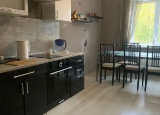 Сдаю в аренду 2-комнатную квартиру, 60 м2, Кстово, Парковая улица, 6