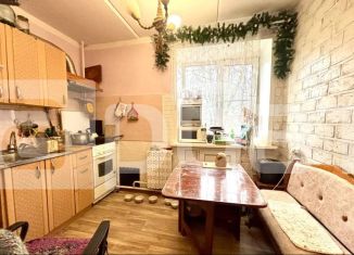 Продам 2-ком. квартиру, 44 м2, Кострома, 2-я Центральная улица, 9А