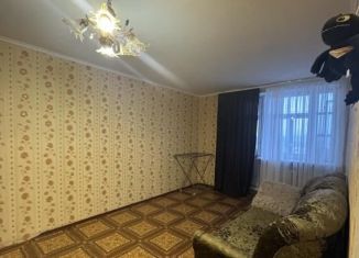 Продаю 1-комнатную квартиру, 35 м2, Симферополь, улица Миллера, 58