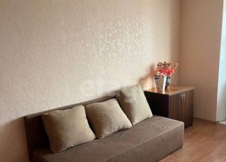 Продаю 2-ком. квартиру, 47.7 м2, Шебекино, улица Свободы, 35