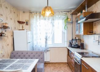 Продам трехкомнатную квартиру, 69 м2, Ульяновск, проспект Ленинского Комсомола, 49