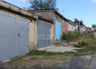 Продаю гараж, 30 м2, Губкин, улица Артёма