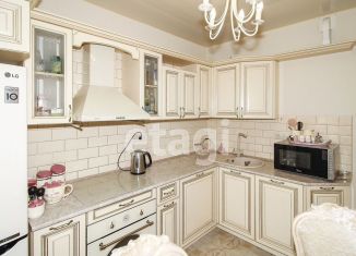 Продается 3-ком. квартира, 55.9 м2, Тюмень, ЖК Москва, улица Новосёлов, 111