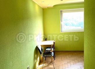 Продаю двухкомнатную квартиру, 56 м2, Мурманская область, Кольский проспект, 106к2