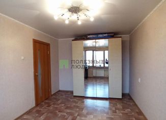 Продам 3-комнатную квартиру, 58 м2, Сызрань, улица Физкультурников, 18