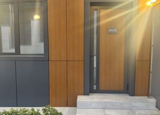 Сдам в аренду 2-ком. квартиру, 36 м2, Сочи, улица Тимирязева, 3, микрорайон Донская