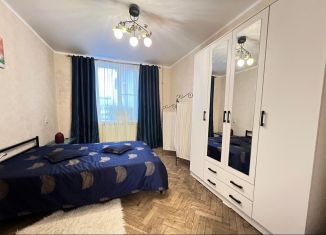 Сдам двухкомнатную квартиру, 50 м2, Ростов-на-Дону, проспект Соколова, 23