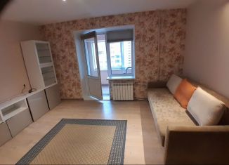 Сдаю 2-ком. квартиру, 50.1 м2, Санкт-Петербург, Варшавская улица, 63к1
