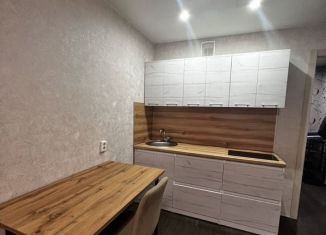 Сдам в аренду квартиру студию, 23 м2, Киров, улица Энтузиастов, 15к2