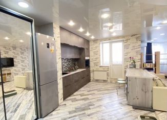 Продаю 1-ком. квартиру, 42.1 м2, Энгельс, Студенческая улица, 184А