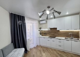 Сдается в аренду 1-ком. квартира, 42 м2, Чебоксары, улица Академика РАН Х.М. Миначева, 15