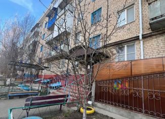 Продаю 2-ком. квартиру, 42 м2, Элиста, 4-й микрорайон, 21, 4-й микрорайон