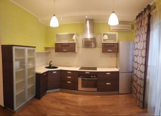 Сдам 1-ком. квартиру, 49 м2, Новороссийск, Южная улица, 3
