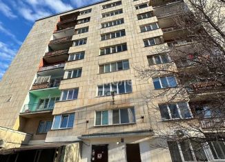 Продаю комнату, 11.7 м2, Октябрьский, улица Академика Королёва, 15
