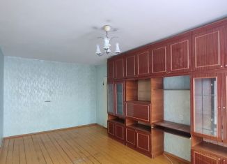 Продажа двухкомнатной квартиры, 51.5 м2, поселок городского типа Кугеси, улица Карла Маркса, 110