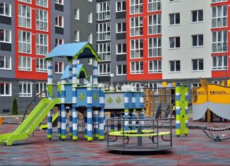 Продам однокомнатную квартиру, 40 м2, Калининград, Флагманская улица, 3А, Московский район