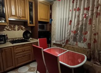 Продаю 3-ком. квартиру, 67 м2, Ростов-на-Дону, улица Тимошенко, 8