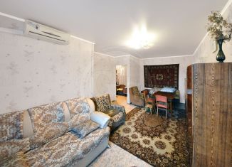 Продажа 2-ком. квартиры, 42.8 м2, Оренбургская область, улица 60 лет Октября, 14
