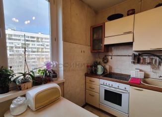 Продается 3-комнатная квартира, 62.5 м2, Москва, улица Героев Панфиловцев, 22к1, метро Планерная